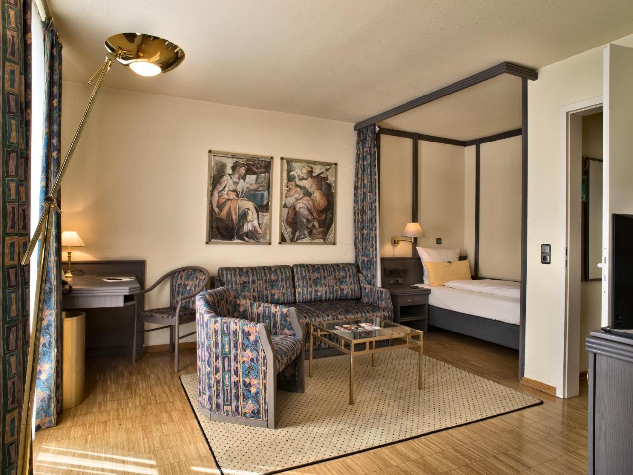 Posthaus Hotel Residenz Kronberg im Taunus Luaran gambar