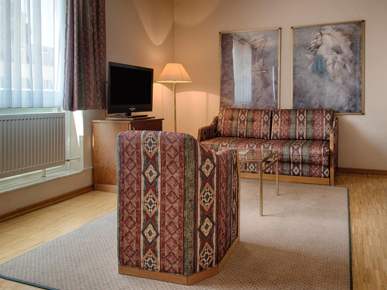 Posthaus Hotel Residenz Kronberg im Taunus Luaran gambar